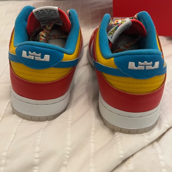 Nike Dunk Low QS Fruity Pebbles 9.5 Lebron James shoes sneakers - Picture 4 of 7